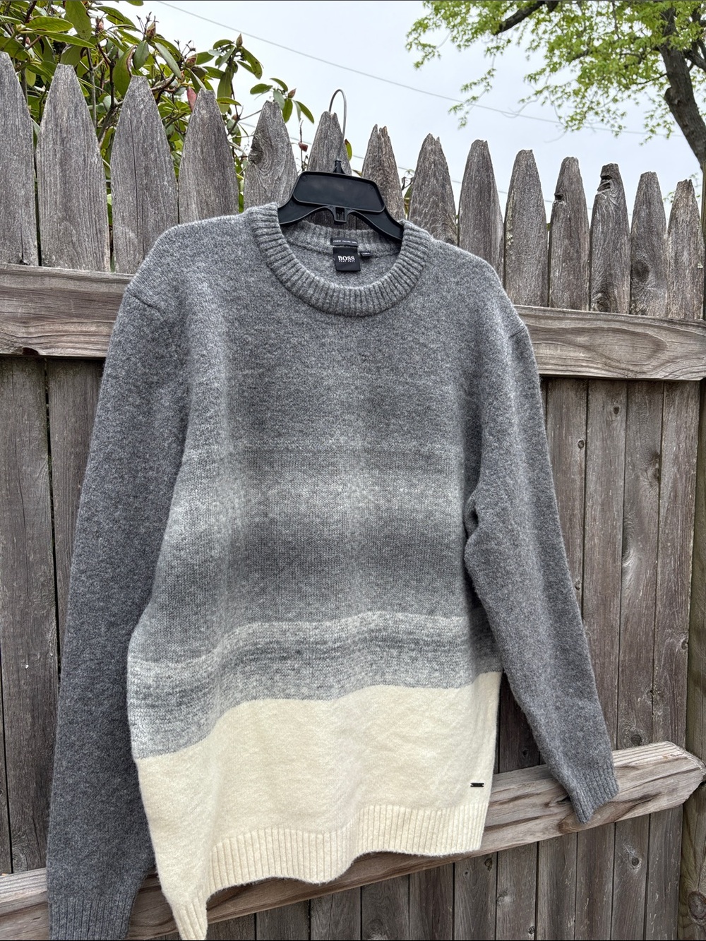 Hugo Boss XL Italian wool blend sweater!!